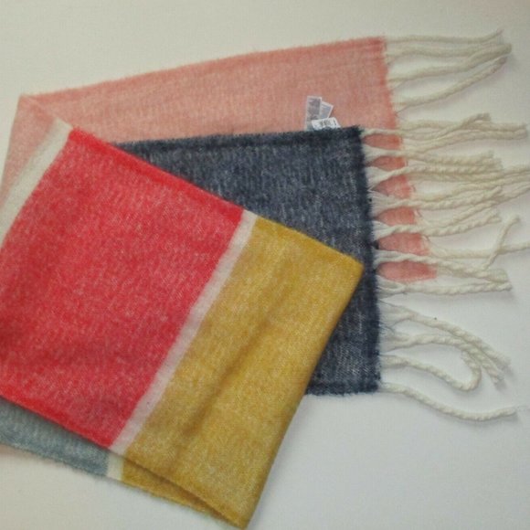 Old Navy Accessories - Pastel Scarf Fringed Pashmina 80 x 14 Shawl Wrap Winter Old Navy NWT Pink Mauve
